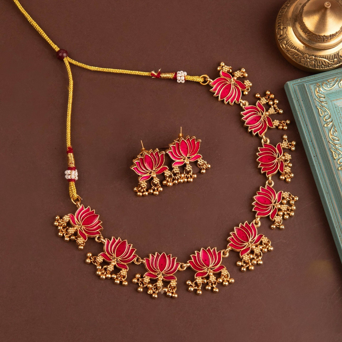 Antique Premium Lotus Necklace with Earrings