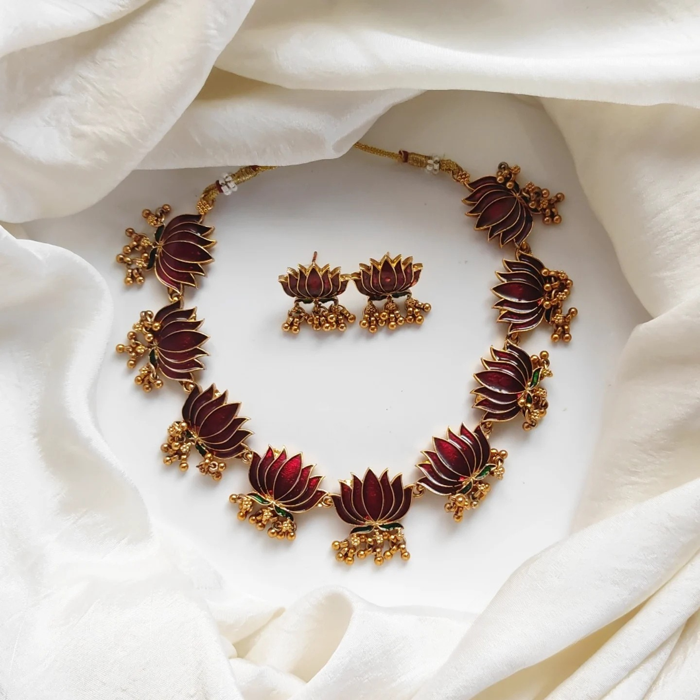 Antique Premium Lotus Necklace with Earrings
