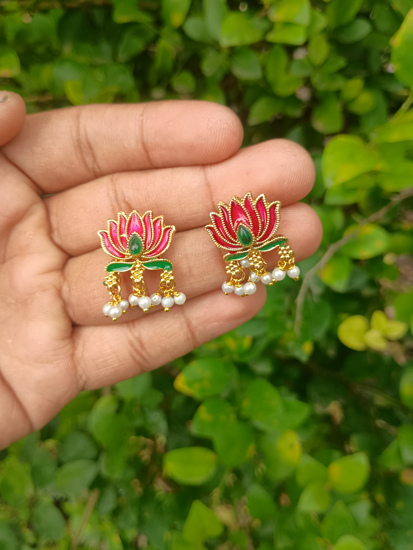 Premium Antique Lotus Necklace with Earrings