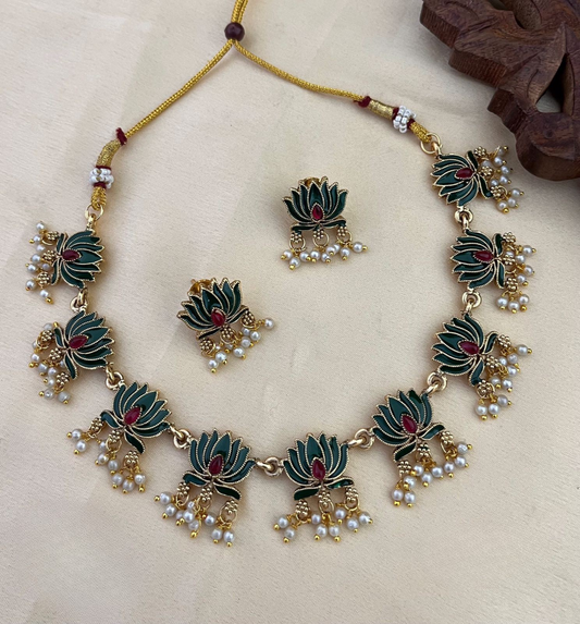 Kaltury™ Premium Lotus Necklace with Earrings